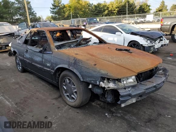 ✅ 2001 Cadillac Eldorado ESC • VIN: 1G6EL12Y81B110048 • Lot: 69995914. Listed on Copart with Not provided. Free auction sales archive from the USA and detailed vehicle history report at DreamBid. Image 4.