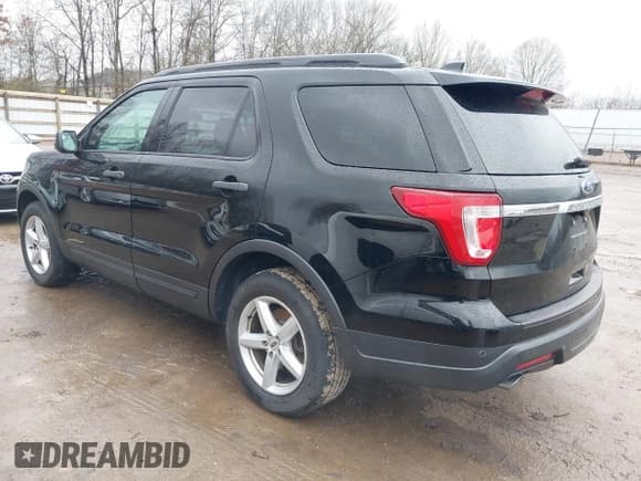 ✅ 2018 Ford Explorer • VIN: 1FM5K8BH0JGB18832 • Лот: 43887684. Опубликован ранее на IAAI с пробегом 144 118 миль. Бесплатный доступ к архиву аукционных продаж из США и подробный отчёт об истории автомобиля на DreamBid. Изображение 3.