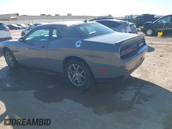 ✅ 2017 Dodge Challenger GT • VIN: 2C3CDZGG1HH543104 • Lot: 43501439. Wystawiony na IAAI z przebiegiem 76 510 mil. Bezpłatny archiwum sprzedaży aukcyjnych z USA i szczegółowy raport historii pojazdu na DreamBid. Zdjęcie 3.