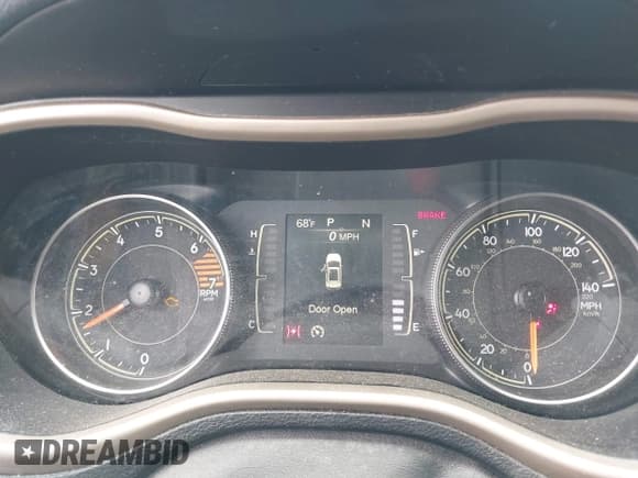 ✅ 2017 Jeep Cherokee 75th Anniversary Edition • VIN: 1C4PJLCB7HW591477 • Lot: 42099914. Wystawiony na IAAI z przebiegiem 173 175 mil. Bezpłatny archiwum sprzedaży aukcyjnych z USA i szczegółowy raport historii pojazdu na DreamBid. Zdjęcie 7.