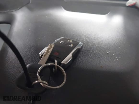 ✅ 2015 Chevrolet Colorado 4WD Z71 • VIN: 1GCHTCE32F1207314 • Лот: 41630709. Опубликован ранее на IAAI с пробегом 162 690 миль. Бесплатный доступ к архиву аукционных продаж из США и подробный отчёт об истории автомобиля на DreamBid. Изображение 11.