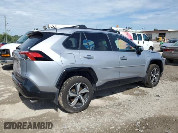 ✅ 2022 Toyota RAV4 SE • VIN: JTMAB3FV5ND089423 • Lot: 67580145. Listed on Copart with 50,485 mi. Free auction sales archive from the USA and detailed vehicle history report at DreamBid. Image 3.