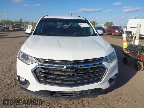 ✅ 2019 Chevrolet Traverse LT Cloth • VIN: 1GNERGKW1KJ137975 • Lot: 43710356. Wystawiony na IAAI z przebiegiem 168 596 mil. Bezpłatny archiwum sprzedaży aukcyjnych z USA i szczegółowy raport historii pojazdu na DreamBid. Zdjęcie 12.