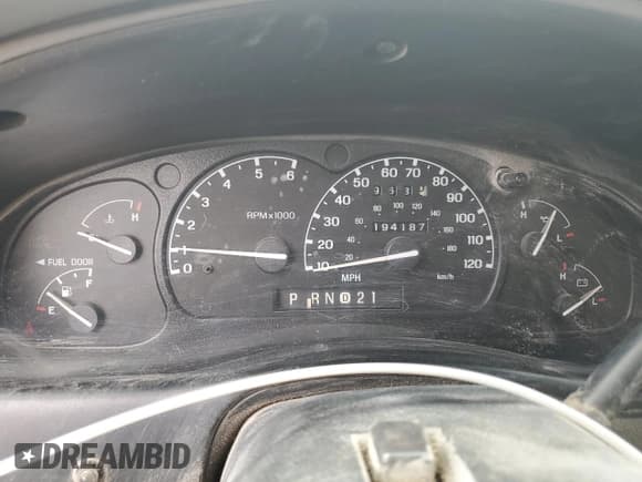 ✅ 1999 Mercury Mountaineer • VIN: 4M2ZU52E6XUJ43842 • Lot: 88141505. Listed on Copart with 194,187 mi. Free auction sales archive from the USA and detailed vehicle history report at DreamBid. Image 9.