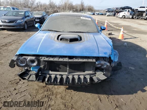 ✅ 2018 Dodge Challenger R/T Scat Pack • VIN: 2C3CDZFJ3JH305225 • Lot: 81136193. Wystawiony na Copart z przebiegiem 26 049 mil. Bezpłatny archiwum sprzedaży aukcyjnych z USA i szczegółowy raport historii pojazdu na DreamBid. Zdjęcie 5.