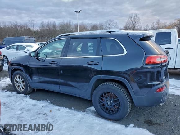 ✅ 2014 Jeep Cherokee Latitude • VIN: 1C4PJMCS3EW242754 • Lot: 95447845. Wystawiony na Copart z przebiegiem 212 874 mil. Bezpłatny archiwum sprzedaży aukcyjnych z USA i szczegółowy raport historii pojazdu na DreamBid. Zdjęcie 2.