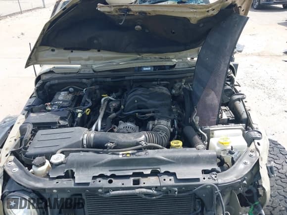 ✅ 2017 Jeep Wrangler Unlimited Rubicon Recon • VIN: 1C4BJWFG2HL701727 • Lot: 43158157. Listed on IAAI with 159,054 mi. Free auction sales archive from the USA and detailed vehicle history report at DreamBid. Image 10.