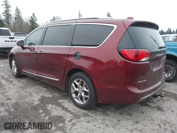 ✅ 2018 Chrysler Pacifica Limited • VIN: 2C4RC1GG8JR273783 • Lot: 43812085. Listed on IAAI with 124,493 mi. Free auction sales archive from the USA and detailed vehicle history report at DreamBid. Image 3.