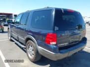 ✅ 2004 Ford Expedition Special Service • VIN: 1FMFU15L24LA19494 • Lot: 42749526. Wystawiony na IAAI z przebiegiem 260 950 mil. Bezpłatny archiwum sprzedaży aukcyjnych z USA i szczegółowy raport historii pojazdu na DreamBid. Zdjęcie 3.