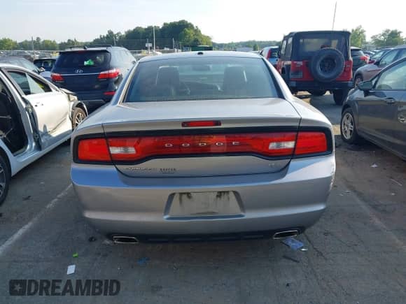 ✅ 2014 Dodge Charger RT • VIN: 2C3CDXCT9EH171742 • Lot: 43012411. Listed on IAAI with 256,632 mi. Free auction sales archive from the USA and detailed vehicle history report at DreamBid. Image 16.