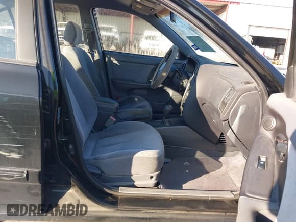 ✅ 2006 Hyundai Elantra GLS • VIN: KMHDN46D06U357339 • Lot: 41617976. Wystawiony na IAAI z przebiegiem 165 545 mil. Bezpłatny archiwum sprzedaży aukcyjnych z USA i szczegółowy raport historii pojazdu na DreamBid. Zdjęcie 5.