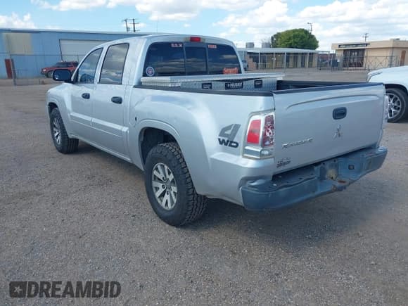 ✅ 2008 Mitsubishi Raider LS • VIN: 1Z7HT28K78S572912 • Лот: 42676301. Опубликован ранее на IAAI с пробегом 241 041 миль. Бесплатный доступ к архиву аукционных продаж из США и подробный отчёт об истории автомобиля на DreamBid. Изображение 3.