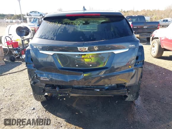 ✅ 2021 Cadillac XT5 AWD Premium Luxury • VIN: 1GYKNDRSXMZ170187 • Лот: 40965148. Опубликован ранее на IAAI с пробегом 30 294 миль. Бесплатный доступ к архиву аукционных продаж из США и подробный отчёт об истории автомобиля на DreamBid. Изображение 17.