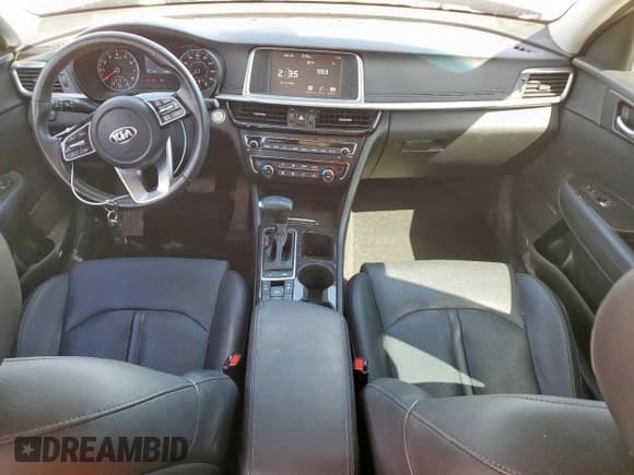 ✅ 2019 Kia Optima EX • VIN: 5XXGU4L1XKG338859 • Lot: 82091435. Listed on Copart with 72,480 mi. Free auction sales archive from the USA and detailed vehicle history report at DreamBid. Image 8.