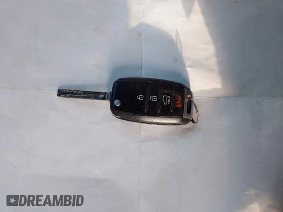 ✅ 2015 Kia Sorento LX • VIN: 5XYKT3A67FG555017 • Lot: 43622970. Listed on IAAI with 176,275 mi. Free auction sales archive from the USA and detailed vehicle history report at DreamBid. Image 11.