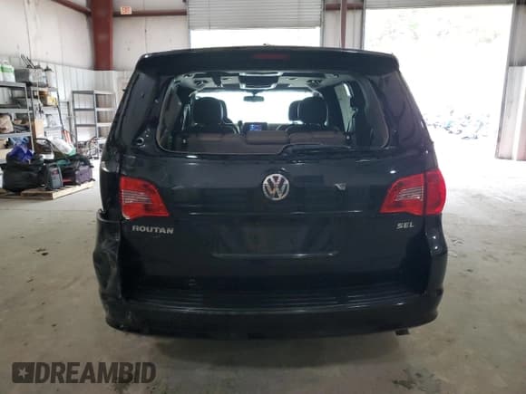 ✅ 2012 Volkswagen Routan • VIN: 2C4RVADG0CR355752 • Lot: 53687155. Listed on Copart with 132,903 mi. Free auction sales archive from the USA and detailed vehicle history report at DreamBid. Image 6.