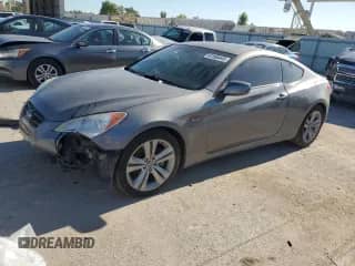 2011 Hyundai Genesis Coupe Premium с VIN KMHHT6KD9BU055275, выставлен на аукционе Copart как лот 64195445 с пробегом 150 828 миль миль и Списание • Salvage title. История ставок и продаж доступна на DreamBid. Изображение 1.