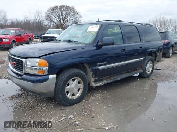 ✅ 2005 GMC Yukon XL SLT • VIN: 3GKFK16Z05G272572 • Lot: 42101518. Listed on IAAI with 288,000 mi. Free auction sales archive from the USA and detailed vehicle history report at DreamBid. Image 2.
