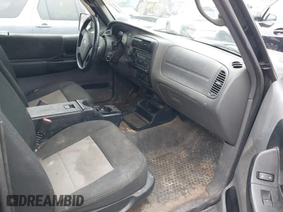 ✅ 2010 Ford Ranger XLT • VIN: 1FTLR4FE7APA26858 • Lot: 43775982. Wystawiony na IAAI z przebiegiem 179 012 mil. Bezpłatny archiwum sprzedaży aukcyjnych z USA i szczegółowy raport historii pojazdu na DreamBid. Zdjęcie 5.