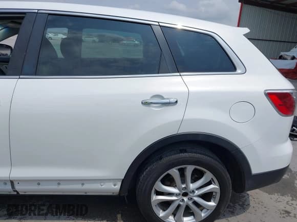 ✅ 2012 Mazda CX-9 Grand Touring • VIN: JM3TB2DA8C0359386 • Лот: 42119728. Опубликован ранее на IAAI с пробегом 170 834 миль. Бесплатный доступ к архиву аукционных продаж из США и подробный отчёт об истории автомобиля на DreamBid. Изображение 17.