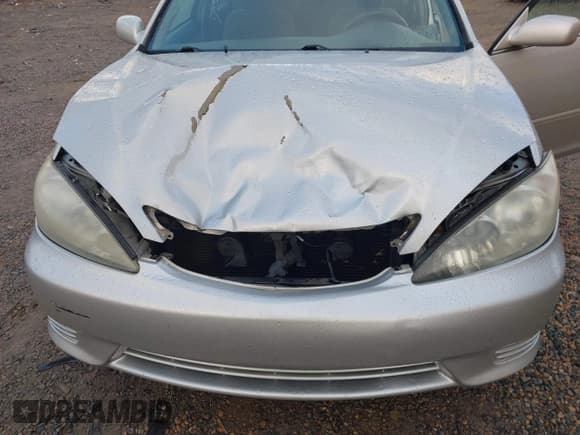 ✅ 2006 Toyota Camry LE • VIN: 4T1BE32K26U705731 • Lot: 43770569. Wystawiony na IAAI z przebiegiem 241 366 mil. Bezpłatny archiwum sprzedaży aukcyjnych z USA i szczegółowy raport historii pojazdu na DreamBid. Zdjęcie 6.