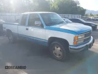 1993 Chevrolet Silverado 1500 с VIN 2GCEK19K5P1195537, выставлен на аукционе IAAI как лот 42515737 с пробегом 241 912 миль миль и . История ставок и продаж доступна на DreamBid. Изображение 1.