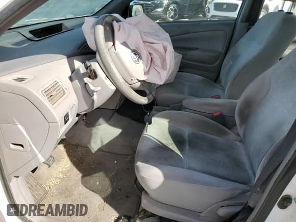 ✅ 2001 Toyota Prius • VIN: JT2BK12U310015983 • Lot: 79876984. Listed on Copart with Not provided. Free auction sales archive from the USA and detailed vehicle history report at DreamBid. Image 7.
