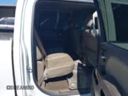 ✅ 2015 GMC Sierra 1500 SLT • VIN: 3GTU2VEC8FG364246 • Lot: 43360931. Wystawiony na IAAI z przebiegiem 224 302 mil. Bezpłatny archiwum sprzedaży aukcyjnych z USA i szczegółowy raport historii pojazdu na DreamBid. Zdjęcie 8.