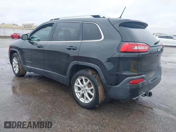✅ 2015 Jeep Cherokee Latitude • VIN: 1C4PJMCS3FW521896 • Лот: 43427769. Опубликован ранее на IAAI с пробегом 181 500 миль. Бесплатный доступ к архиву аукционных продаж из США и подробный отчёт об истории автомобиля на DreamBid. Изображение 3.