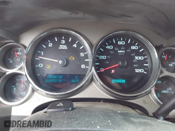 ✅ 2009 Chevrolet Silverado 1500 • VIN: 1GCFK29Y39Z183668 • Lot: 41972263. Wystawiony na IAAI z przebiegiem 260 054 mil. Bezpłatny archiwum sprzedaży aukcyjnych z USA i szczegółowy raport historii pojazdu na DreamBid. Zdjęcie 7.