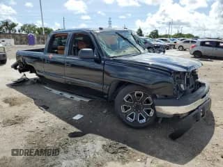 ✅ 2005 Chevrolet Silverado 1500 LS • VIN: 2GCEC13T951254228 • Лот: 73436934. Опубликован ранее на Copart с пробегом Не указан. Бесплатный доступ к архиву аукционных продаж из США и подробный отчёт об истории автомобиля на DreamBid. Изображение 4.
