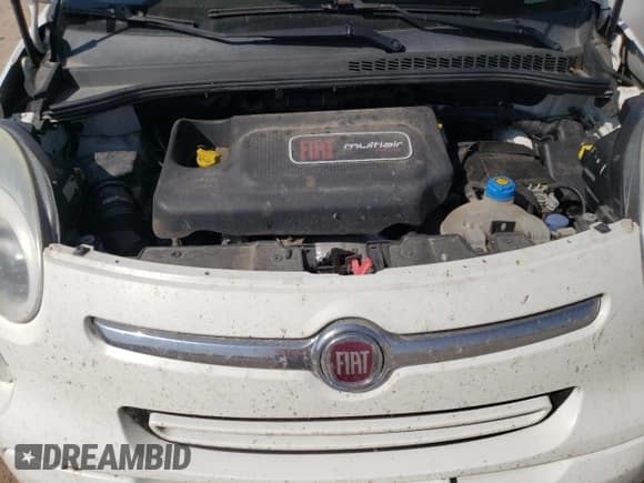 ✅ 2014 FIAT 500L Pop • VIN: ZFBCFAAH9EZ015253 • Lot: 71401014. Listed on Copart with 123,398 mi. Free auction sales archive from the USA and detailed vehicle history report at DreamBid. Image 11.