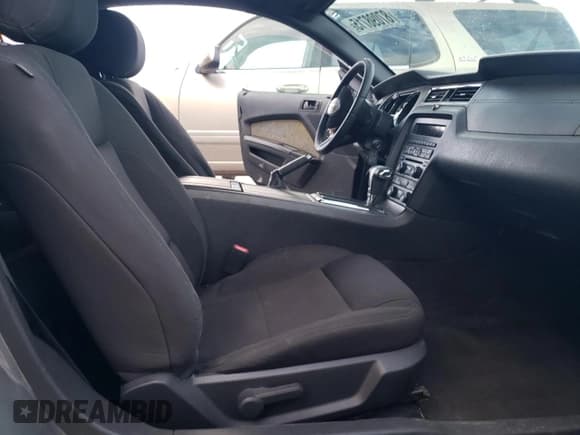 ✅ 2012 Ford Mustang V6 • VIN: 1ZVBP8AM0C5272847 • Lot: 87098715. Listed on Copart with 144,217 mi. Free auction sales archive from the USA and detailed vehicle history report at DreamBid. Image 10.