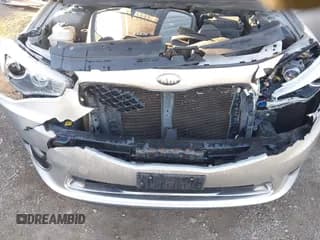 ✅ 2014 Kia Cadenza Premium • VIN: KNALN4D7XE5121610 • Lot: 43785274. Wystawiony na IAAI z przebiegiem 132 503 mil. Bezpłatny archiwum sprzedaży aukcyjnych z USA i szczegółowy raport historii pojazdu na DreamBid. Zdjęcie 6.