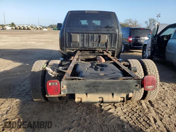 ✅ 2018 Ram 3500 Tradesman • VIN: 3C7WRTCL3JG398103 • Lot: 78755214. Wystawiony na Copart z przebiegiem 259 264 mil. Bezpłatny archiwum sprzedaży aukcyjnych z USA i szczegółowy raport historii pojazdu na DreamBid. Zdjęcie 6.