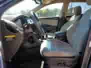 2017 Hyundai Santa Fe 2.4L с VIN 5XYZU3LB4HG388205, выставлен на аукционе Copart как лот 82442035 с пробегом 95 638 миль миль и Списание • Salvage title. История ставок и продаж доступна на DreamBid. Изображение 7.