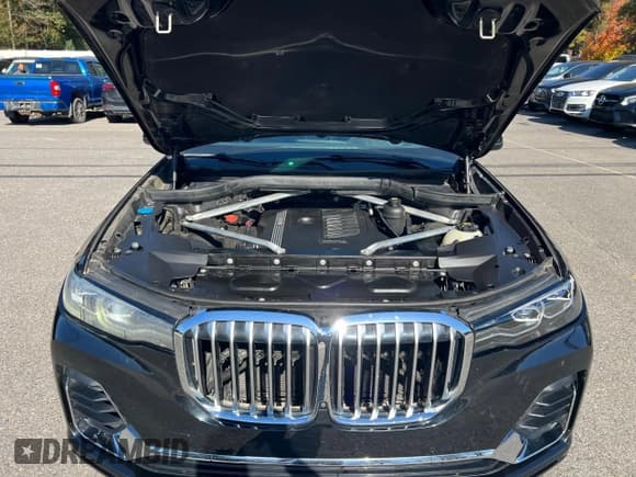 ✅ 2019 BMW X7 xDrive40i • VIN: 5UXCW2C57KL087006 • Лот: 91801395. Опубликован ранее на Copart с пробегом 95 958 миль. Бесплатный доступ к архиву аукционных продаж из США и подробный отчёт об истории автомобиля на DreamBid. Изображение 8.