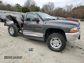 ✅ 2002 Dodge Dakota • VIN: 1B7GG46X32S549642 • Lot: 49134625. Wystawiony na Copart z przebiegiem 137 581 mil. Bezpłatny archiwum sprzedaży aukcyjnych z USA i szczegółowy raport historii pojazdu na DreamBid. Zdjęcie 4.