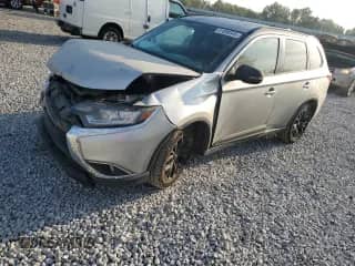 2018 Mitsubishi Outlander SE with VIN JA4AD3A35JZ048135, listed as a Copart auction lot 81080545 with 148,920 mi miles and Salvage title. Bid and sale history available at DreamBid. Image 1.