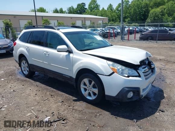 ✅ 2013 Subaru Outback Premium • VIN: 4S4BRBGC2D3290722 • Lot: 42392668. Listed on IAAI with 184,425 mi. Free auction sales archive from the USA and detailed vehicle history report at DreamBid. Image 1.