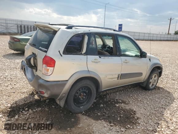 ✅ 2001 Toyota RAV4 • VIN: JTEHH20V010074843 • Лот: 80165735. Опубликован ранее на Copart с пробегом 226 777 миль. Бесплатный доступ к архиву аукционных продаж из США и подробный отчёт об истории автомобиля на DreamBid. Изображение 3.