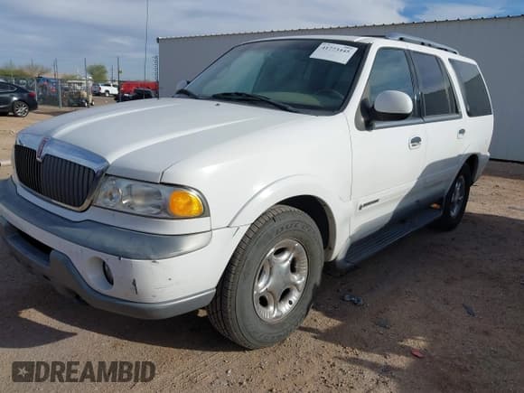 ✅ 1999 Lincoln Navigator • VIN: 5LMPU28A3XLJ25068 • Лот: 41773445. Опубликован ранее на IAAI с пробегом 153 985 миль. Бесплатный доступ к архиву аукционных продаж из США и подробный отчёт об истории автомобиля на DreamBid. Изображение 6.