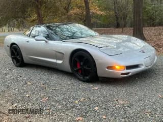 ✅ 1999 Chevrolet Corvette • VIN: 1G1YY22G2X5132930 • Lot: 92956325. Wystawiony na Copart z przebiegiem 70 946 mil. Bezpłatny archiwum sprzedaży aukcyjnych z USA i szczegółowy raport historii pojazdu na DreamBid. Zdjęcie 1.