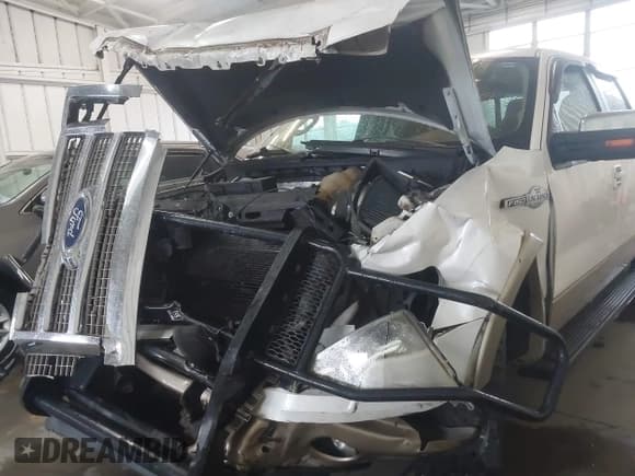 ✅ 2011 Ford F-150 XL • VIN: 1FTFW1EF5BKE01658 • Lot: 42336790. Wystawiony na IAAI z przebiegiem 201 643 mil. Bezpłatny archiwum sprzedaży aukcyjnych z USA i szczegółowy raport historii pojazdu na DreamBid. Zdjęcie 6.