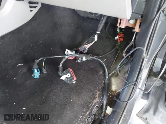 ✅ 2017 Ford F-150 XL • VIN: 1FTEW1CPXHFA21255 • Lot: 42701833. Listed on IAAI with Not provided. Free auction sales archive from the USA and detailed vehicle history report at DreamBid. Image 13.