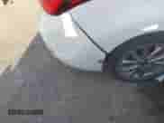 2014 Hyundai Elantra SE z VIN 5NPDH4AE2EH480449, wystawiony jako IAAI lot #43419673 z przebiegiem 108 709 mil mil oraz . Historia ofert i sprzedaży dostępna na DreamBid. Obrazek 6.