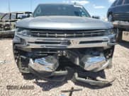 ✅ 2020 Chevrolet Silverado 1500 LT • VIN: 3GCPWCED6LG343342 • Lot: 70312574. Wystawiony na Copart z przebiegiem 47 291 mil. Bezpłatny archiwum sprzedaży aukcyjnych z USA i szczegółowy raport historii pojazdu na DreamBid. Zdjęcie 5.