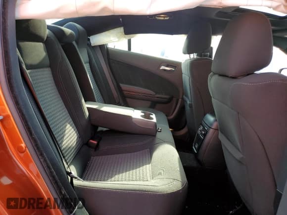 ✅ 2020 Dodge Charger SXT • VIN: 2C3CDXJG1LH233363 • Lot: 81653895. Listed on Copart with 39,665 mi. Free auction sales archive from the USA and detailed vehicle history report at DreamBid. Image 10.