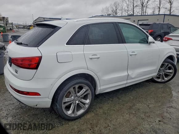 ✅ 2016 Audi Q3 Premium Plus • VIN: WA1EFCFS1GR014987 • Lot: 96033235. Listed on Copart with 90,168 mi. Free auction sales archive from the USA and detailed vehicle history report at DreamBid. Image 3.