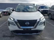✅ 2023 Nissan Rogue SL • VIN: JN8BT3CB3PW477581 • Lot: 43737729. Wystawiony na IAAI z przebiegiem 75 122 mil. Bezpłatny archiwum sprzedaży aukcyjnych z USA i szczegółowy raport historii pojazdu na DreamBid. Zdjęcie 12.